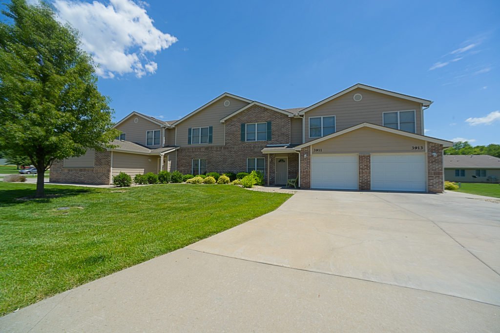 FORREST CREEK RANCH TOWNHOMES HRC Apartments and Townhomes